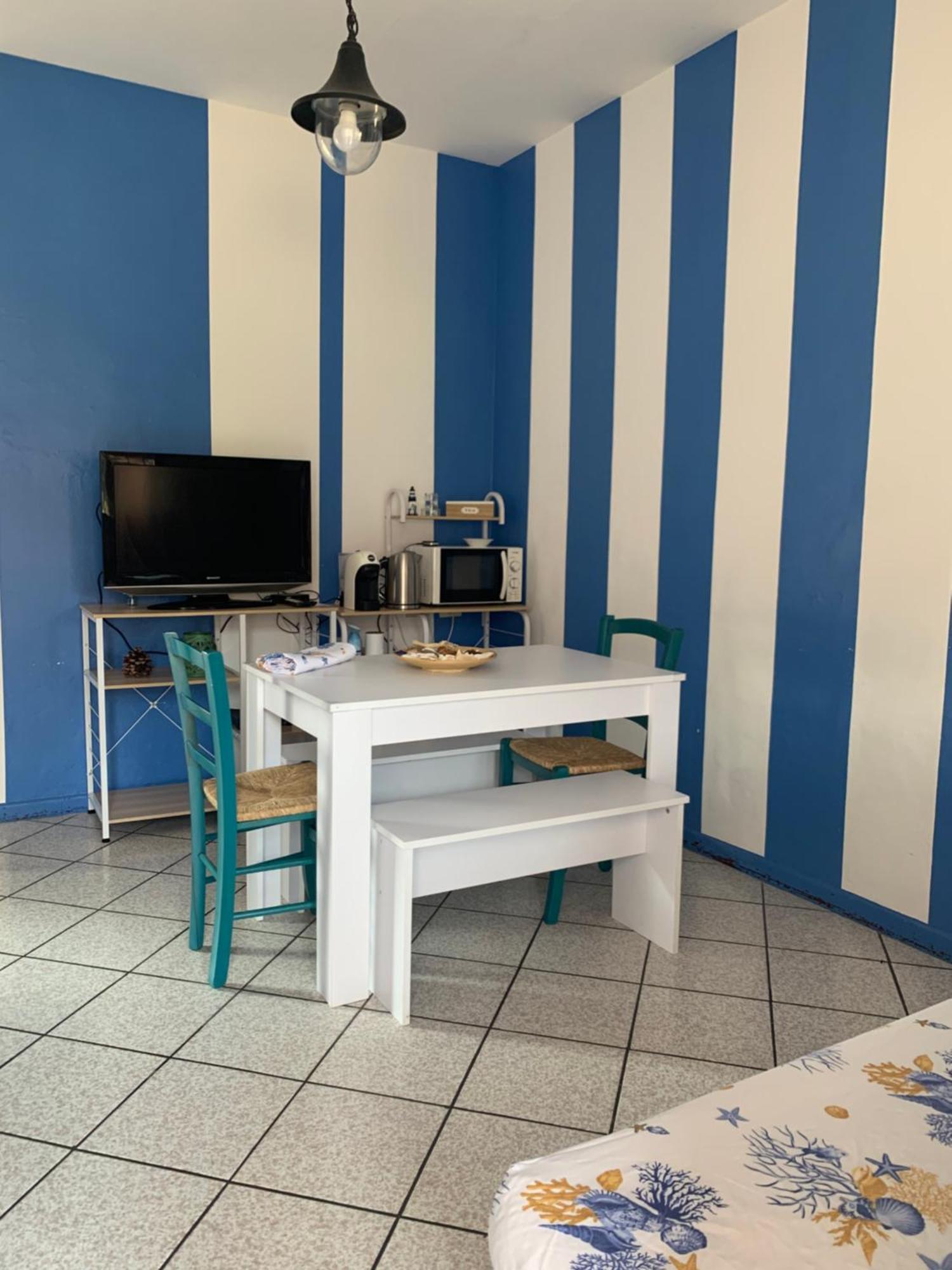 Casa In Riva Al Lago Diletta Spiti 카스텔레토소프라티시노 외부 사진